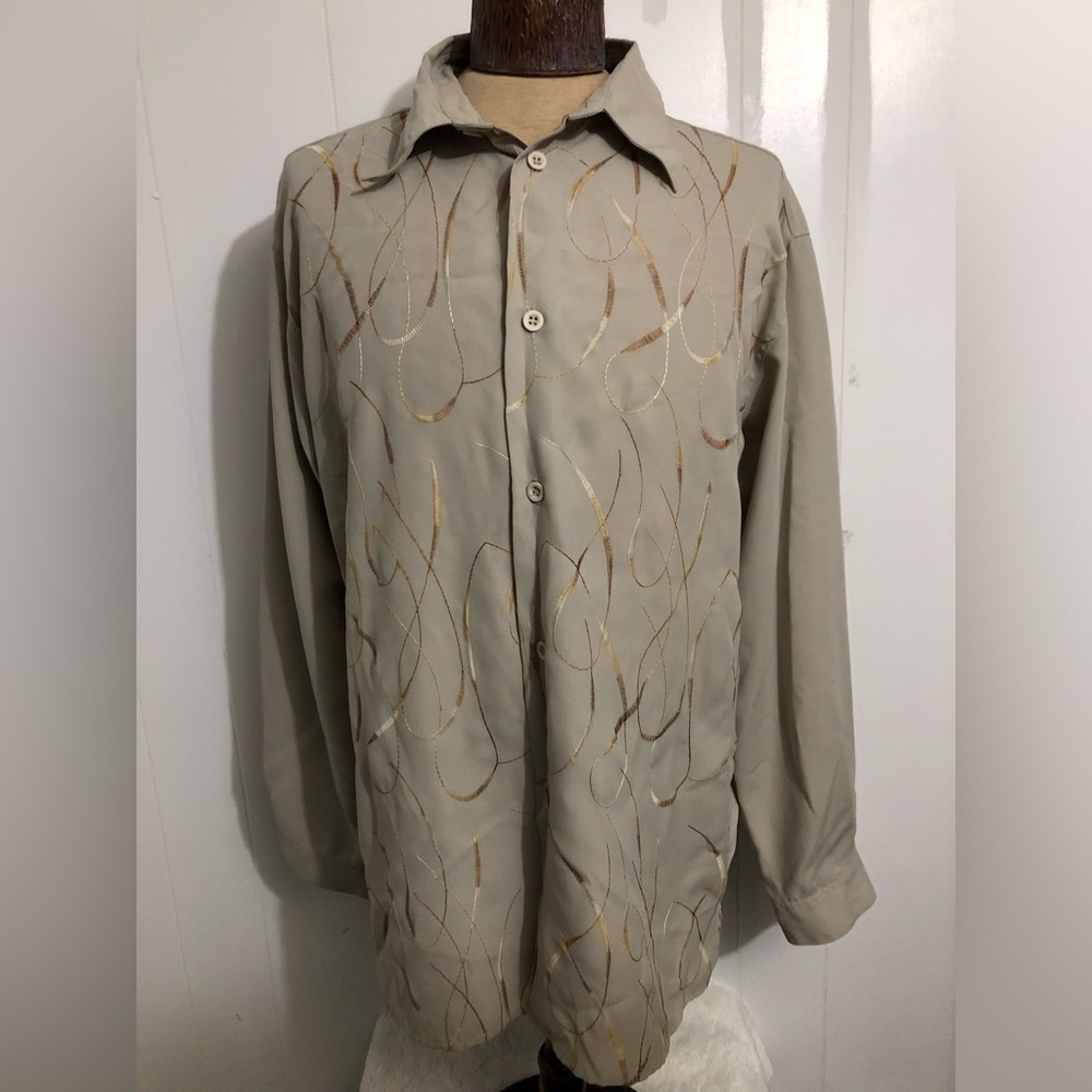 Men’s Tan Dress Shirt with Design. Large.
